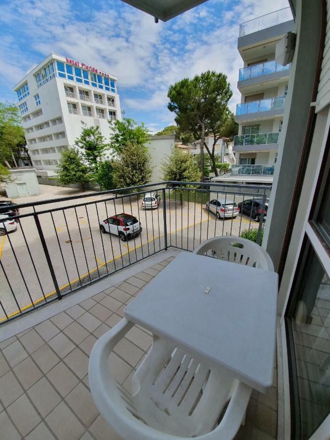 Residence La Zattera Lignano Sabbiadoro Kültér fotó